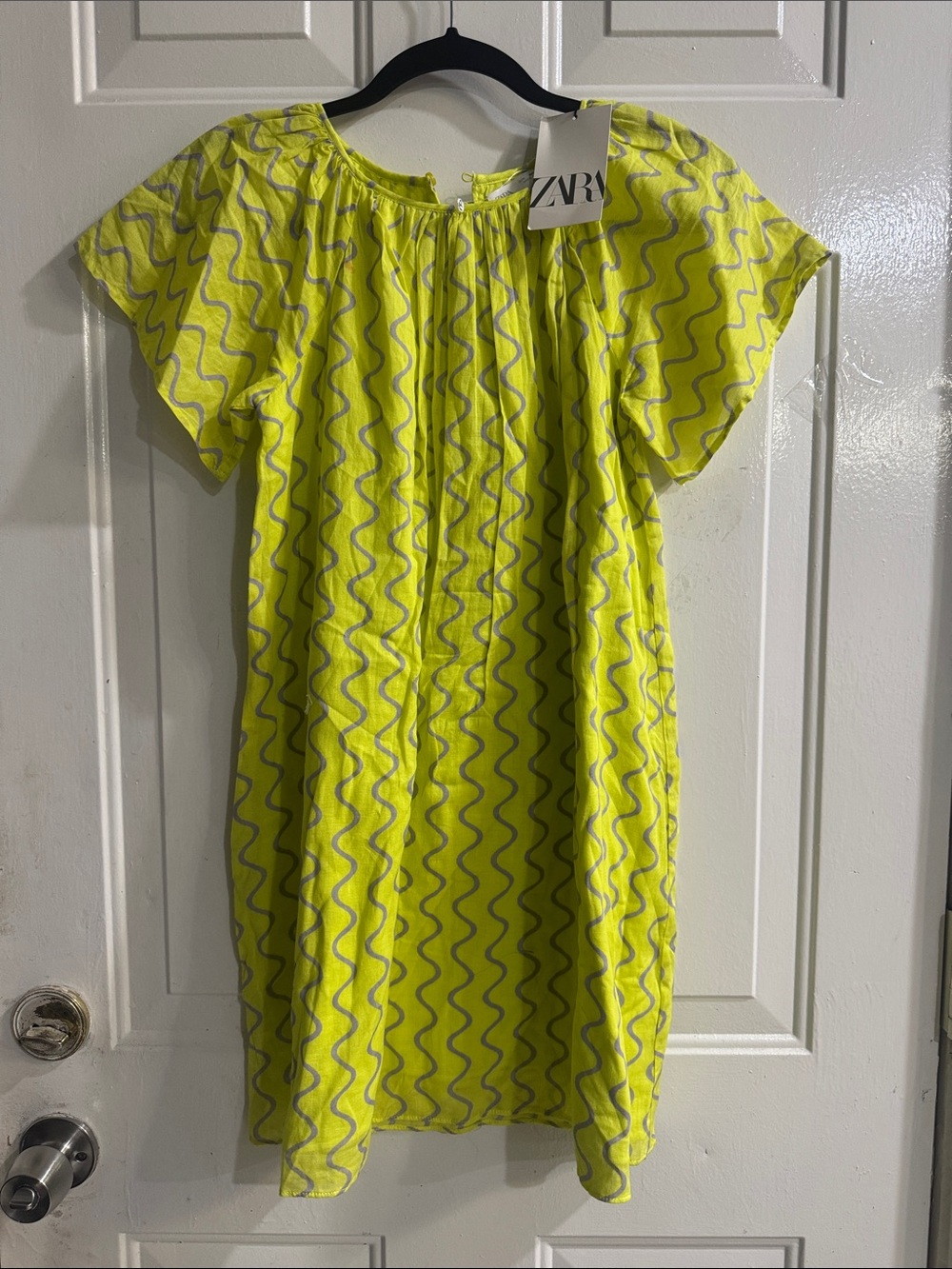 Zara Neon Yellow Wave-Print Casual Shift Dress